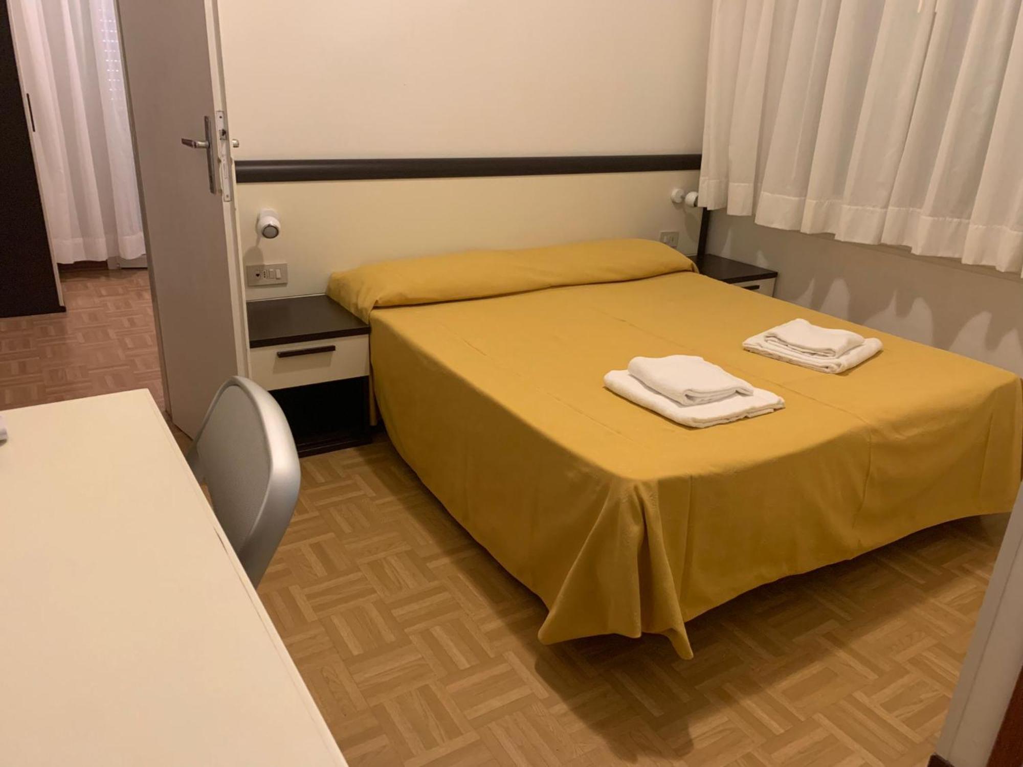 Hotel Aspe 比比翁 外观 照片