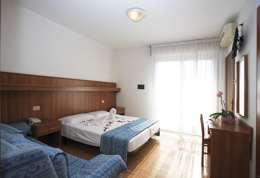 Hotel Aspe 比比翁 外观 照片
